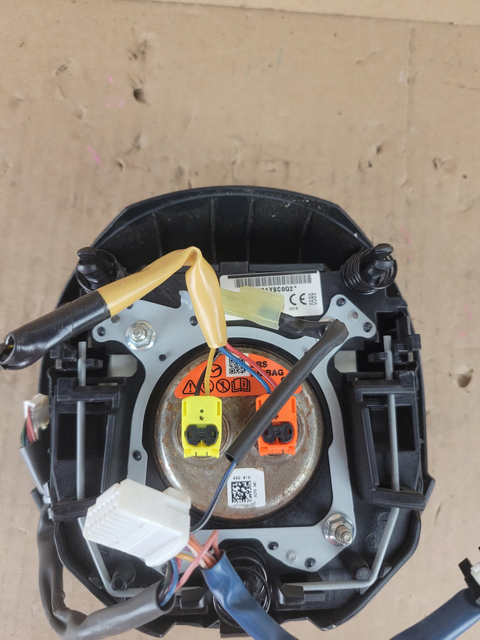 2017 2018 Toyota Yaris IA Driver Steering Wheel Airbag