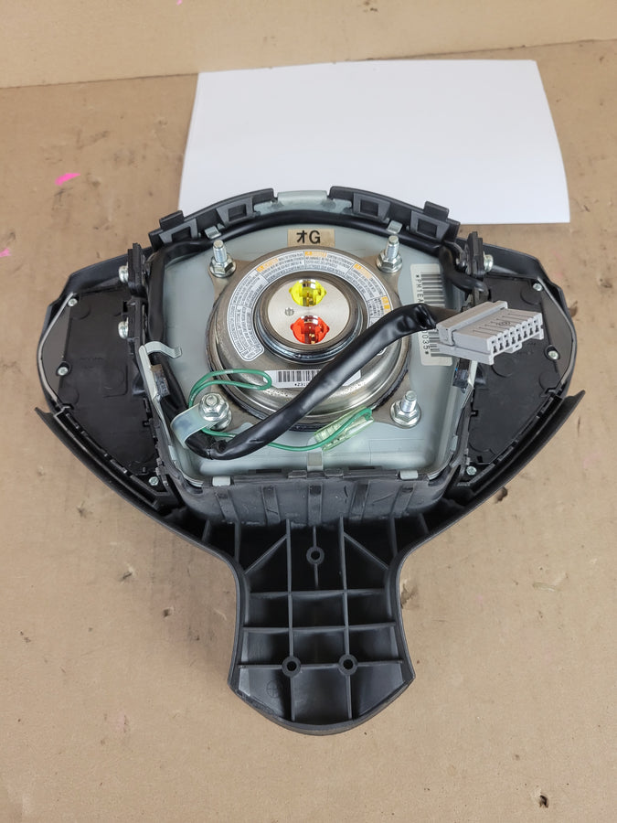 2009 2010 2011 2012 2013 2014 2015 2016 2017 2018 2019 2020 Nissan 370Z Driver Steering Wheel Airbag