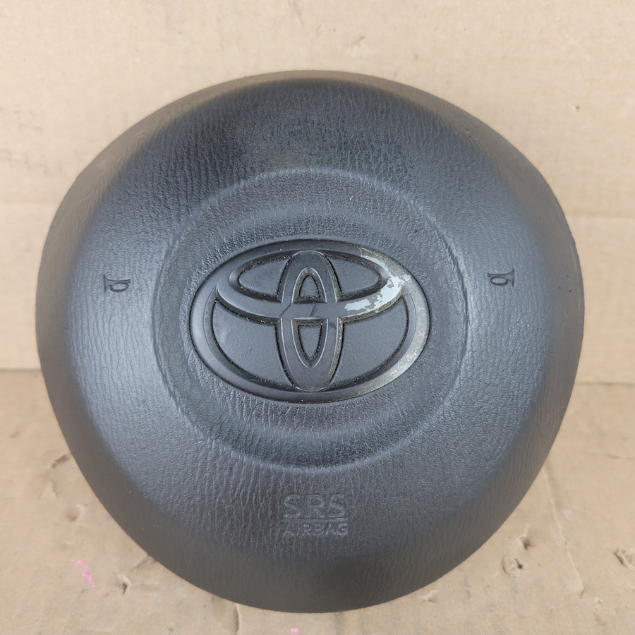 2017 2018 Toyota Yaris IA Driver Steering Wheel Airbag