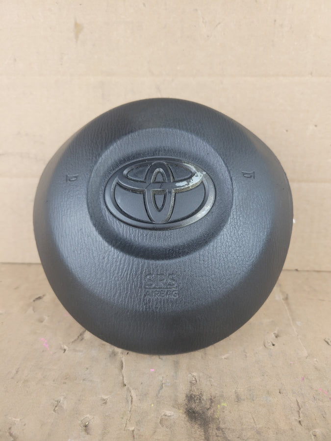 2017 2018 Toyota Yaris IA Driver Steering Wheel Airbag